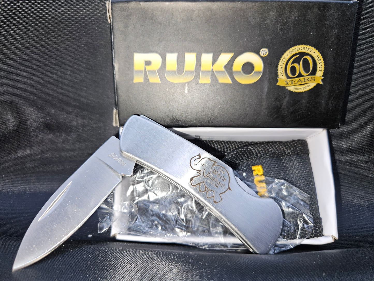 White Elephant Ruko folding pocket knife